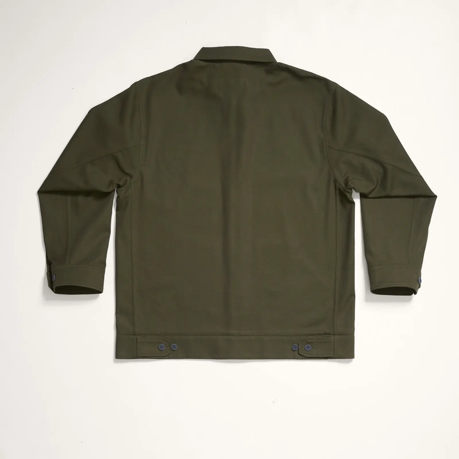 Jacke in Oliv, flach ausgelegt von hinten